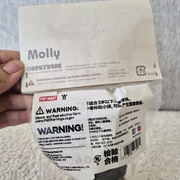 Pop Mart Baby Molly Golden Drip Gold Stains Figure *RARE* - Picture 8 of 8